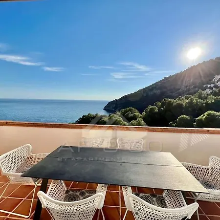 Calaiza Exclusive View